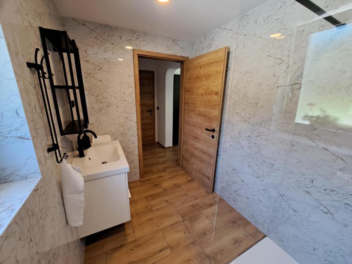 Riverside Apartma 1, קרנייסקה גורה מראה חיצוני תמונה