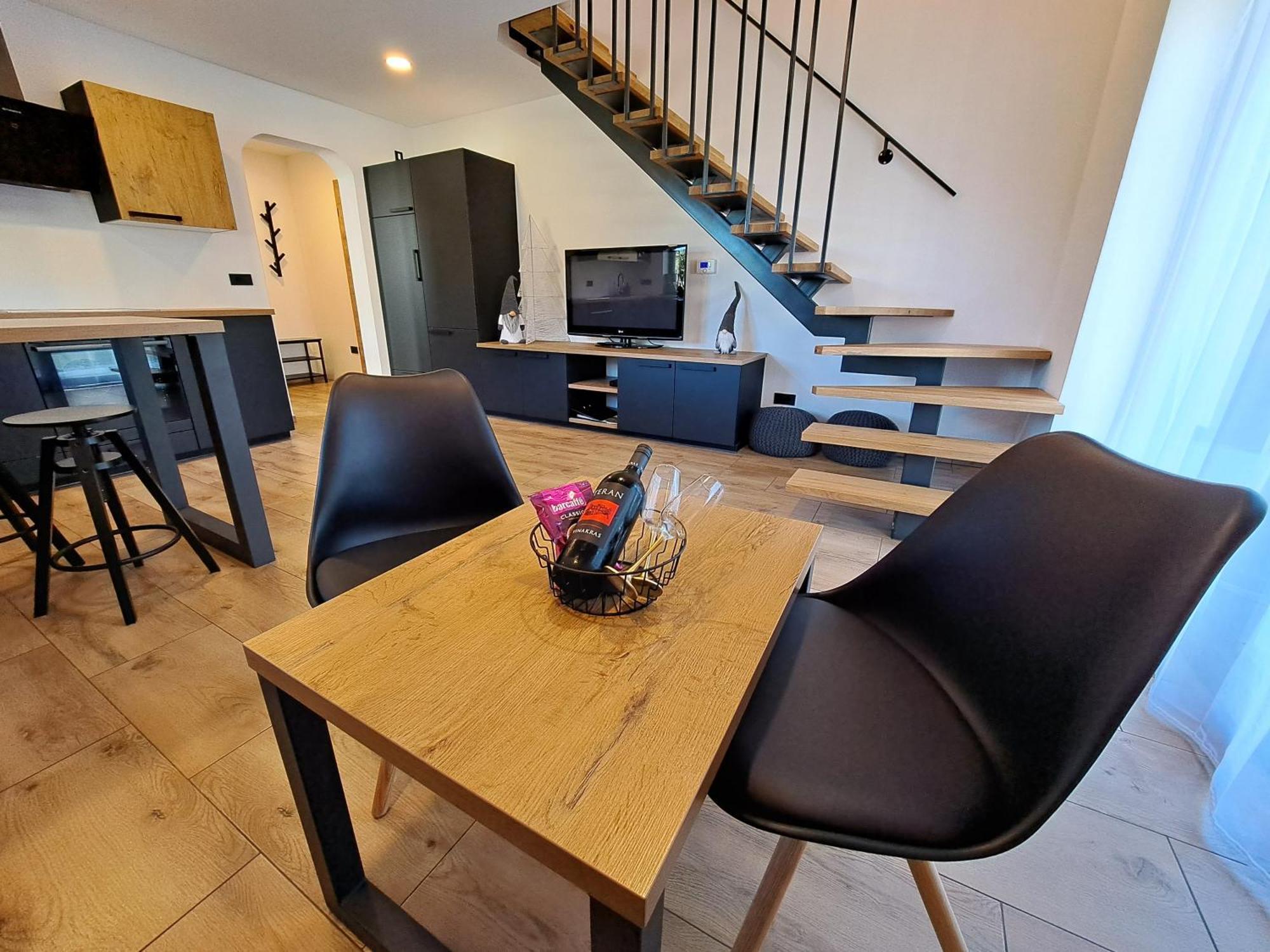 Riverside Apartma 1, קרנייסקה גורה מראה חיצוני תמונה